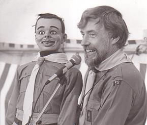 NielsCarno och dockan Karlsson 1981 i Skövde